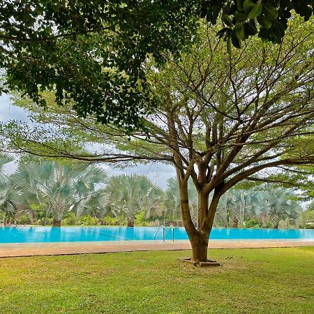 Birds Resort Hambantota Exterior foto